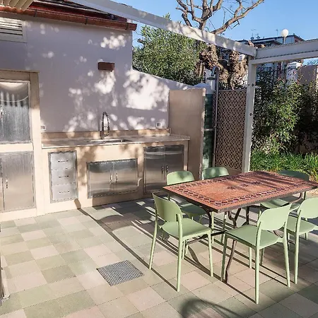 Vila In Follonica